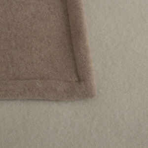 下降 3 艾米丽系列披巾
